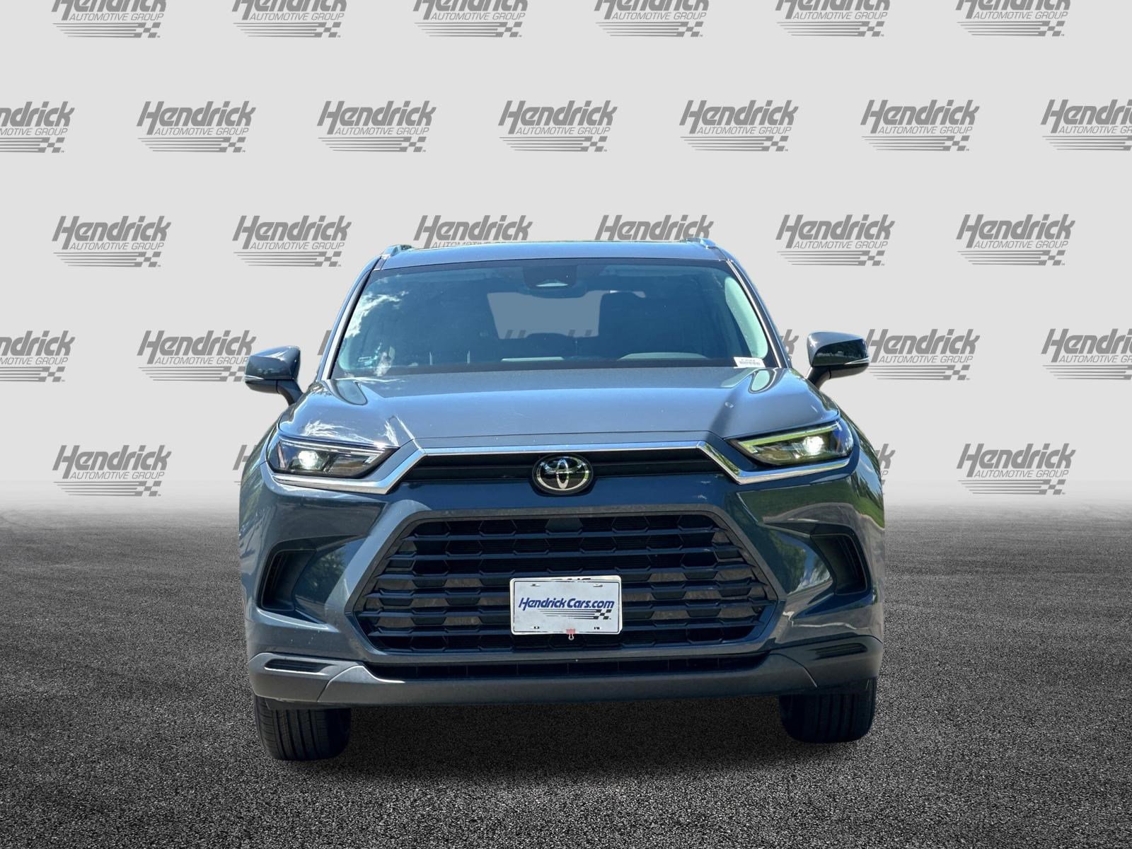 Used 2024 Toyota Grand Highlander XLE FWD image 10