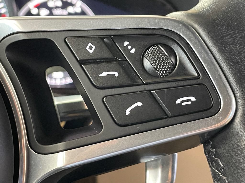 Used 2023 Porsche Cayenne w/ Premium Package AWD/4WD image 29