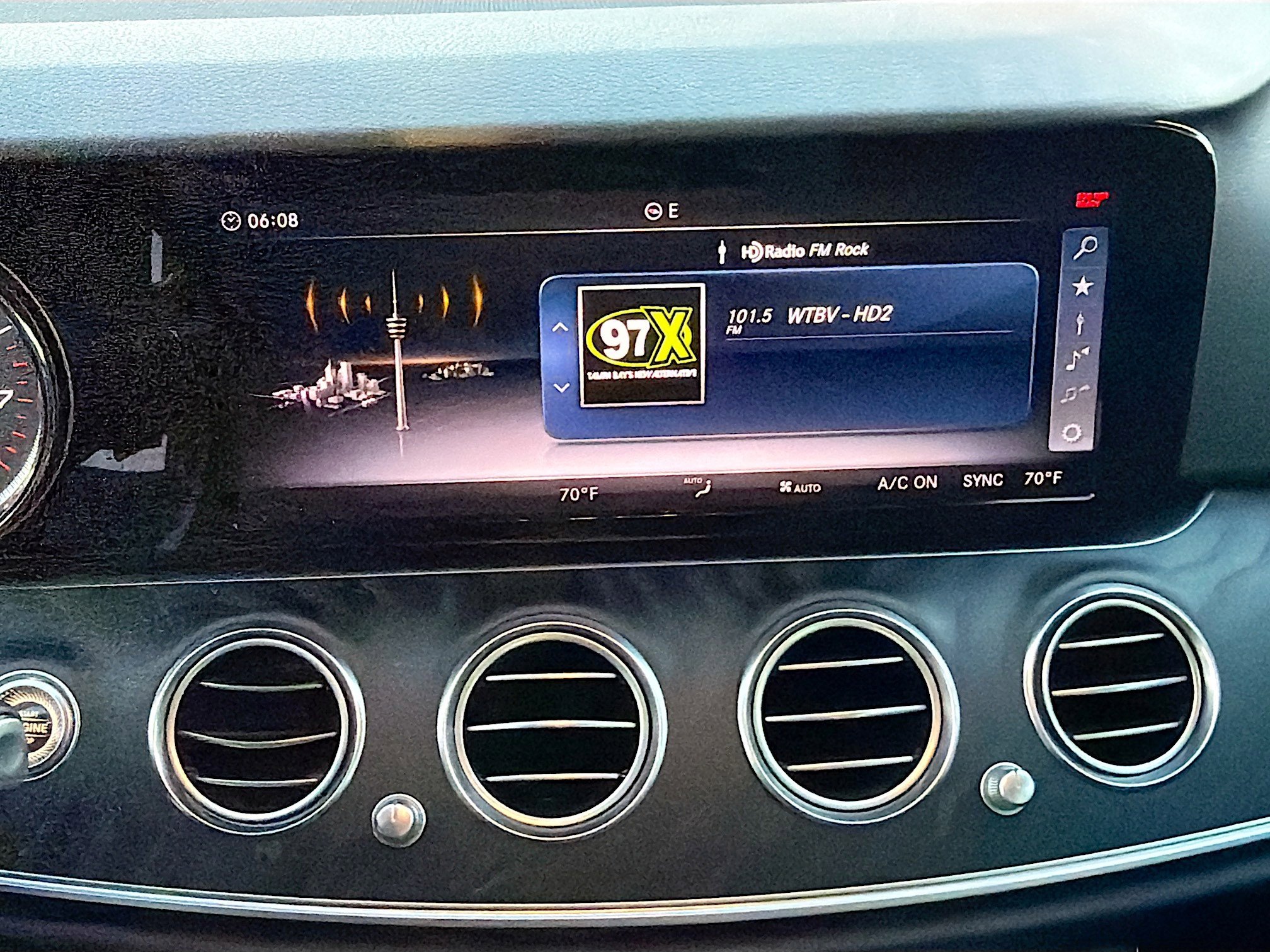 Used 2018 Mercedes-Benz E 300 image 31