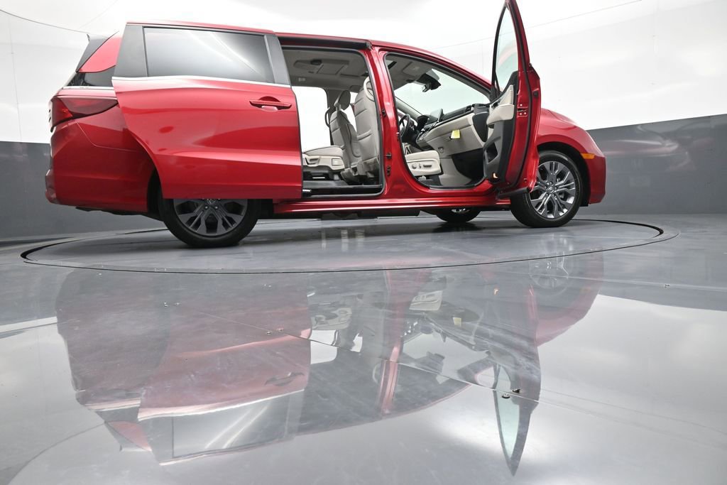 Used 2025 Honda Odyssey Touring image 52