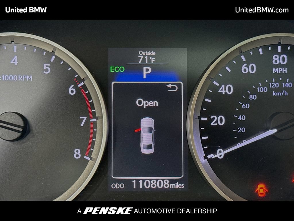 Used 2016 Lexus IS 200t RWD image 7
