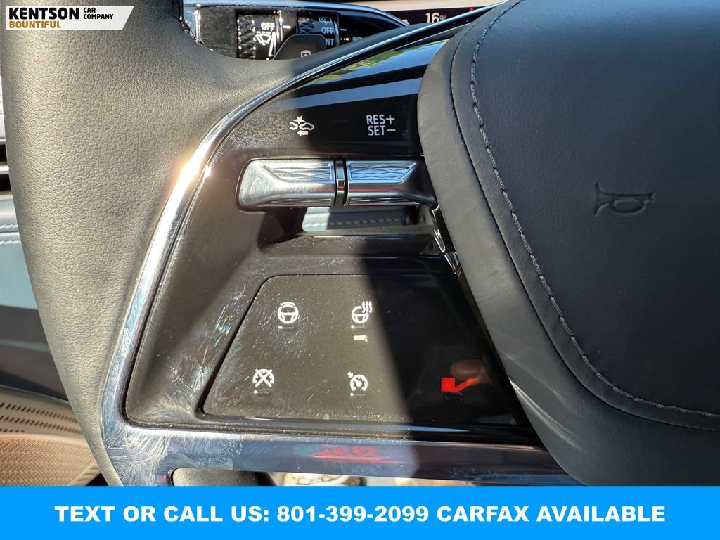 Used 2025 Cadillac Escalade IQ Luxury 2 w/ LPO, Premium Carpet Package AWD/4WD image 17