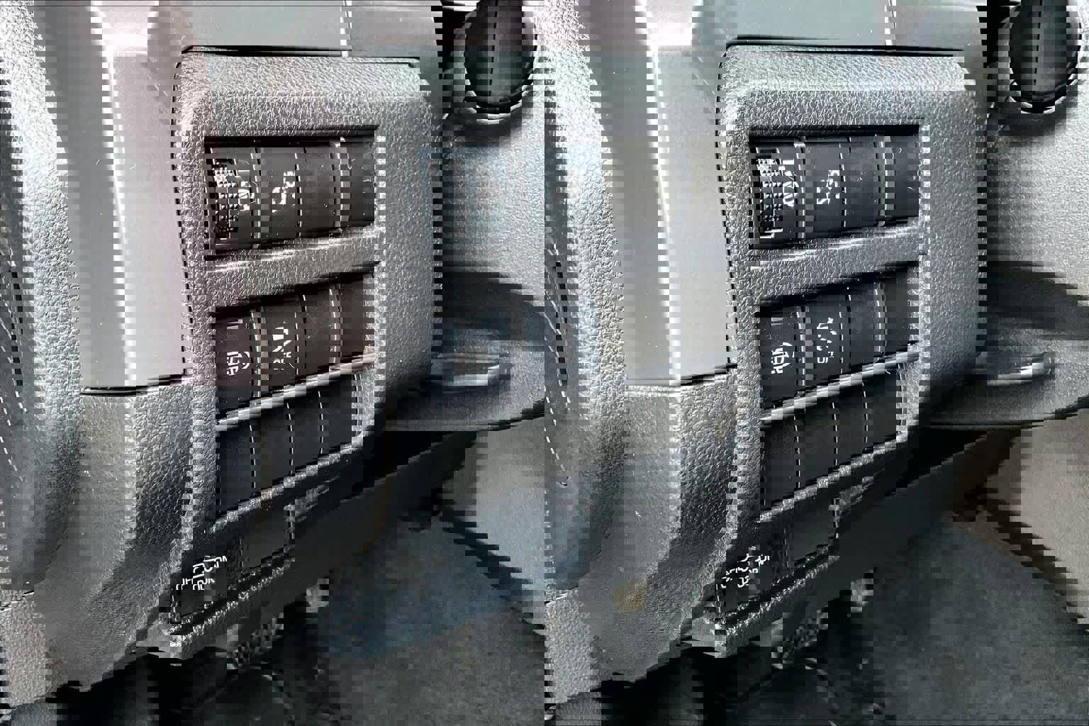 Certified 2025 Toyota Tacoma SR5 image 32