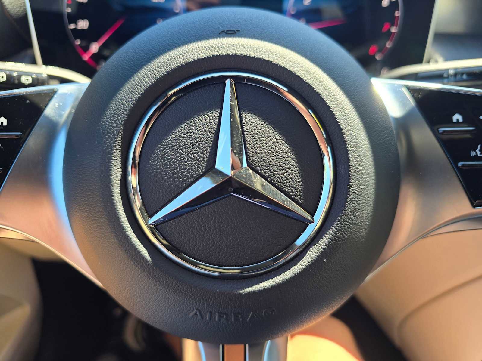 Used 2026 Mercedes-Benz GLC 300 image 25