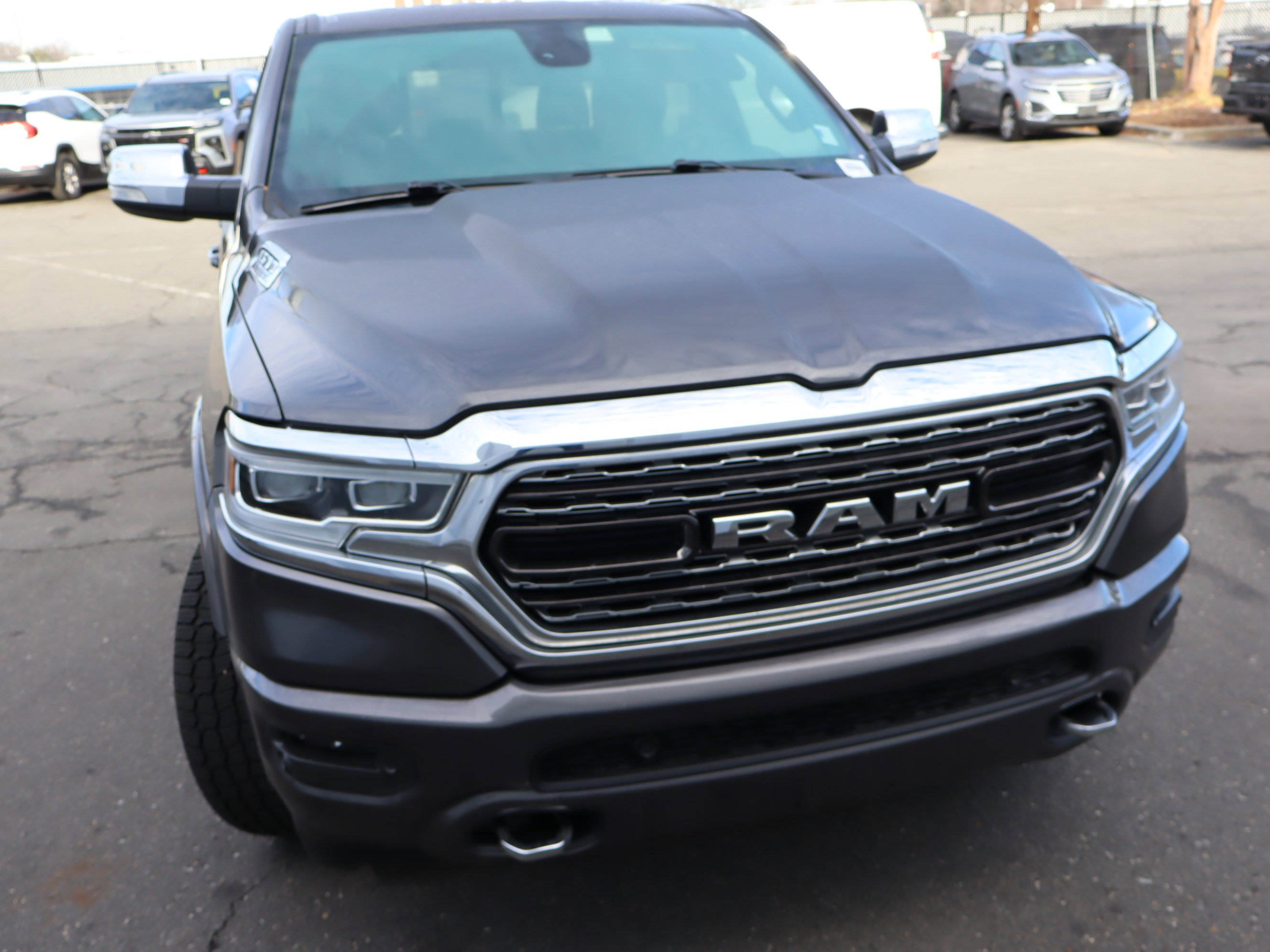 Used 2020 RAM 1500 Limited w/ Body Color Bumper Group image 3