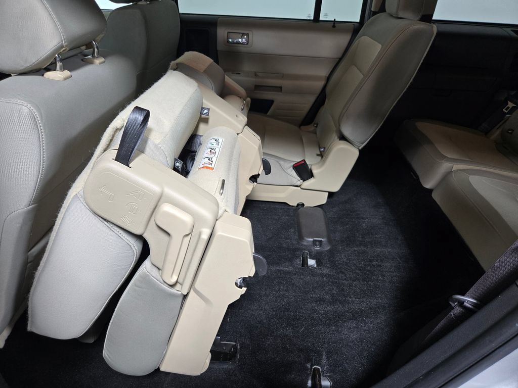 Used 2019 Ford Flex SE FWD image 33