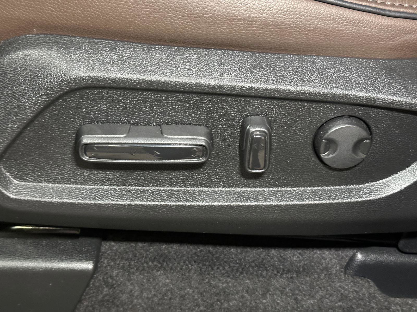 Certified 2025 Honda Pilot Elite image 23