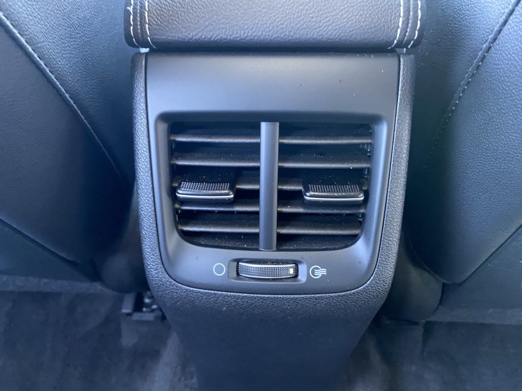Used 2022 Kia Niro Touring Special Edition FWD image 23