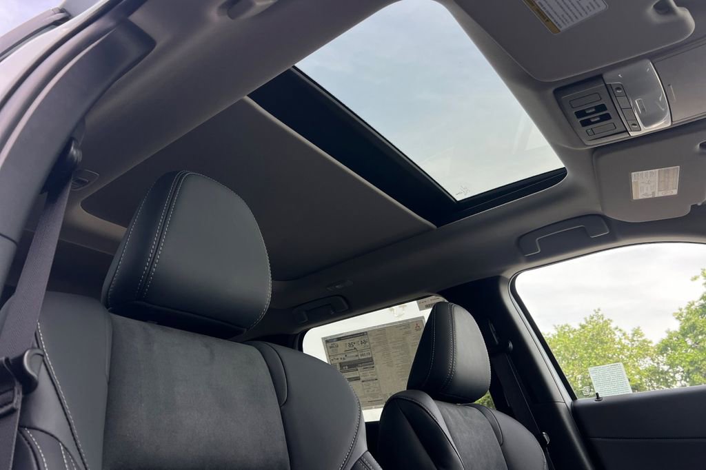 New 2025 Mitsubishi Outlander SE AWD/4WD image 18