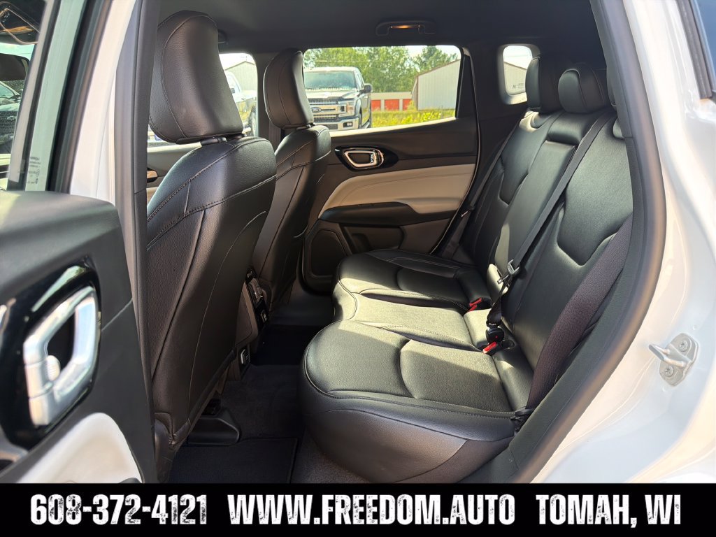 Used 2025 Jeep Compass Limited AWD/4WD image 23