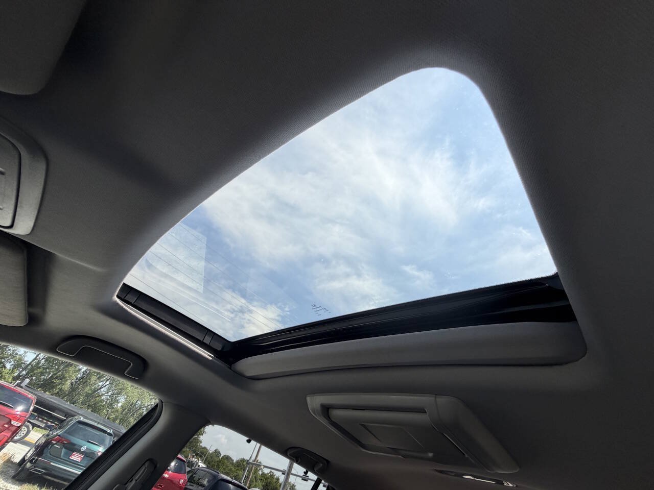 Used 2017 Honda Pilot Touring image 26