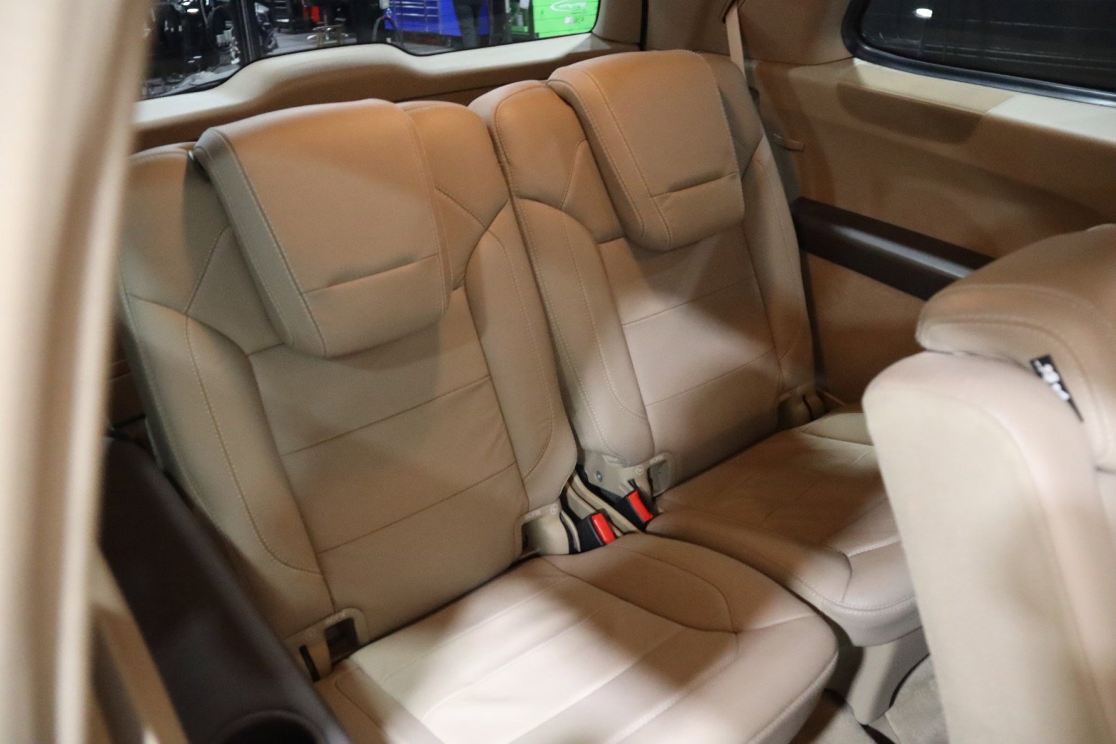 Used 2013 Mercedes-Benz GL 550 4MATIC AMG Sport 4dr Suv image 51