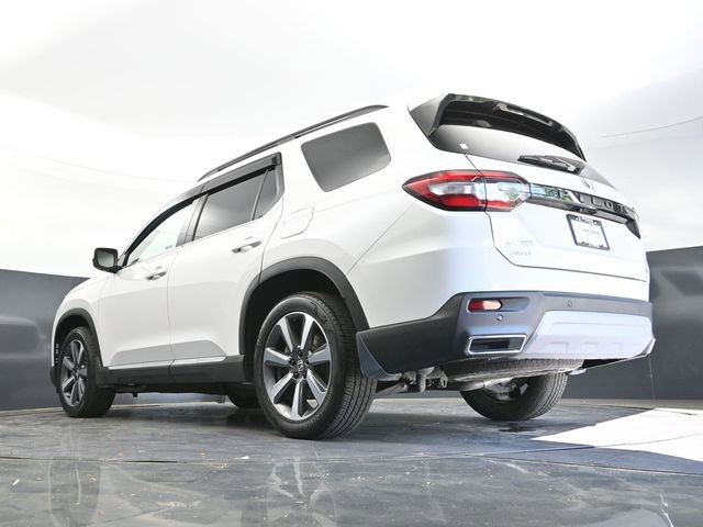 Used 2025 Honda Pilot Elite image 37
