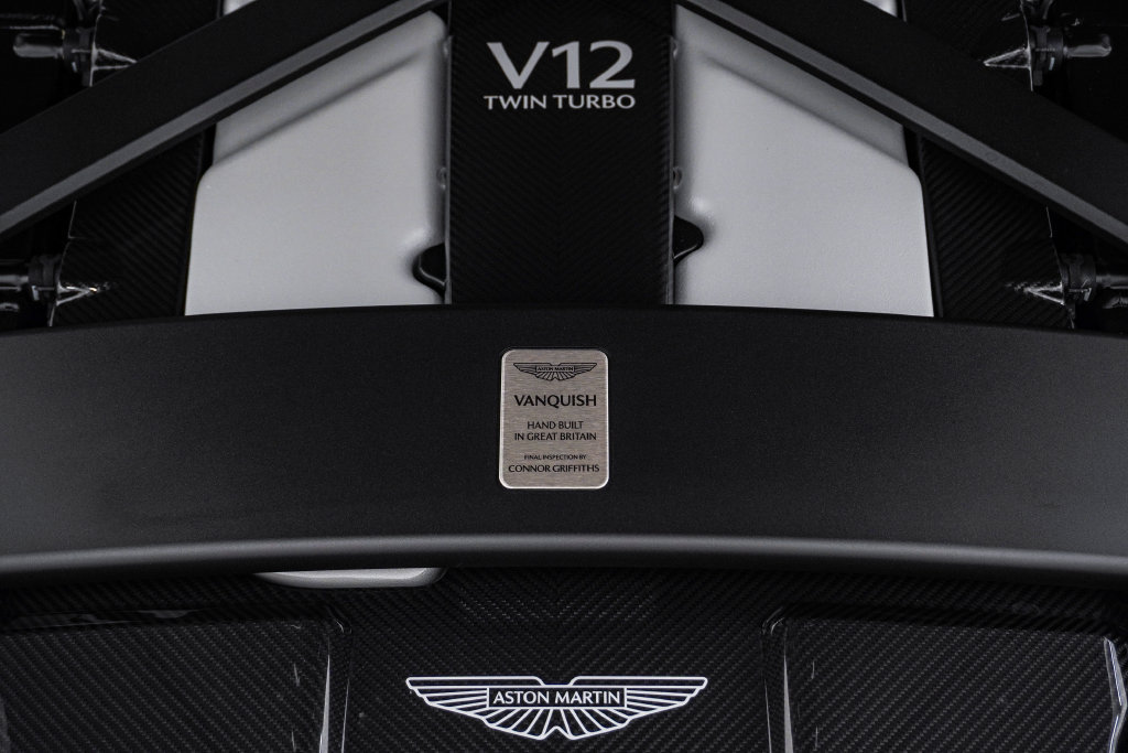 New 2026 Aston Martin Vanquish Convertible RWD image 38