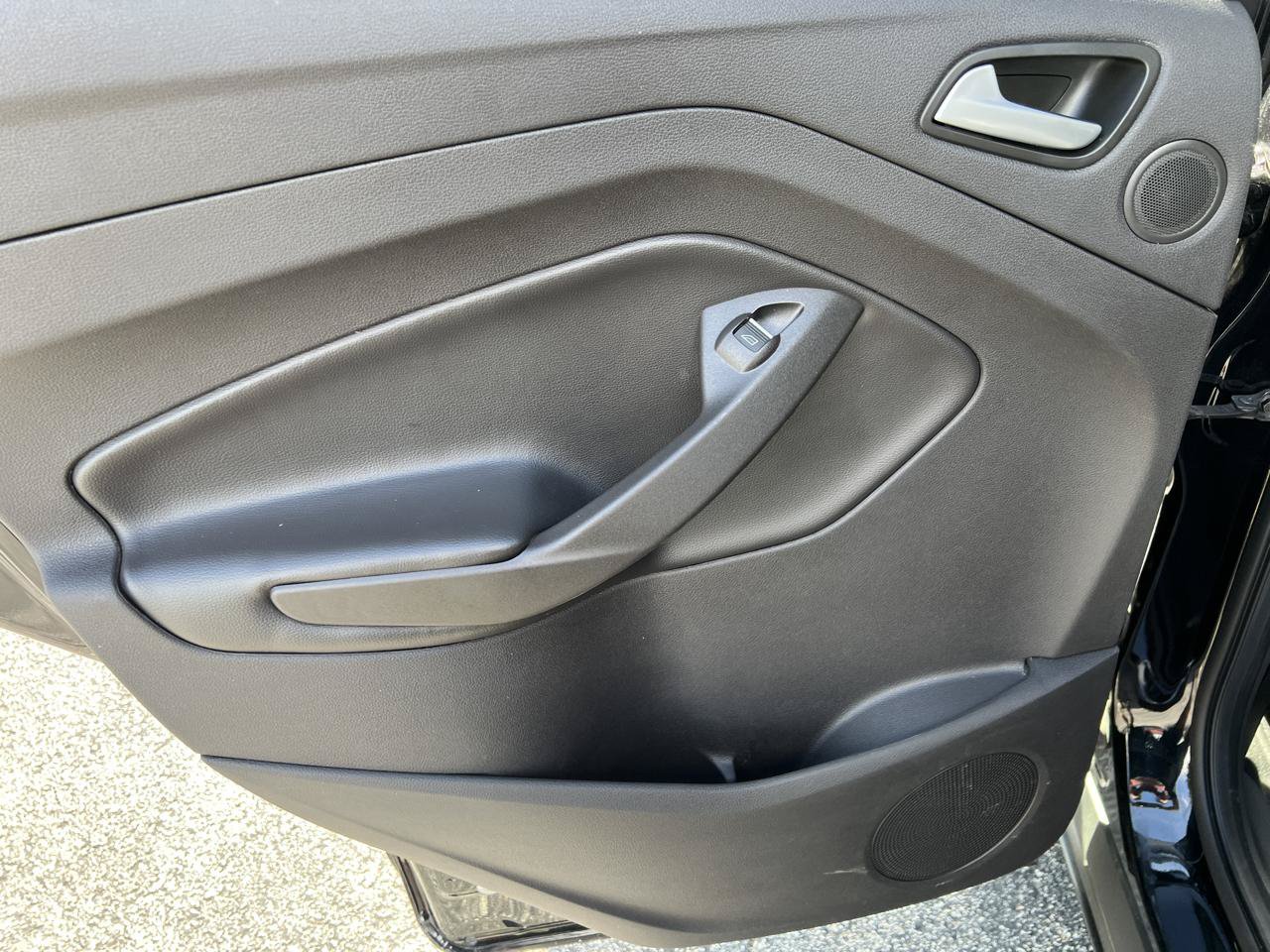 Used 2017 Ford Escape Titanium FWD image 24