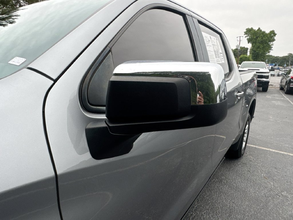Used 2020 Chevrolet Silverado 1500 LT w/ All-Star Edition RWD image 11