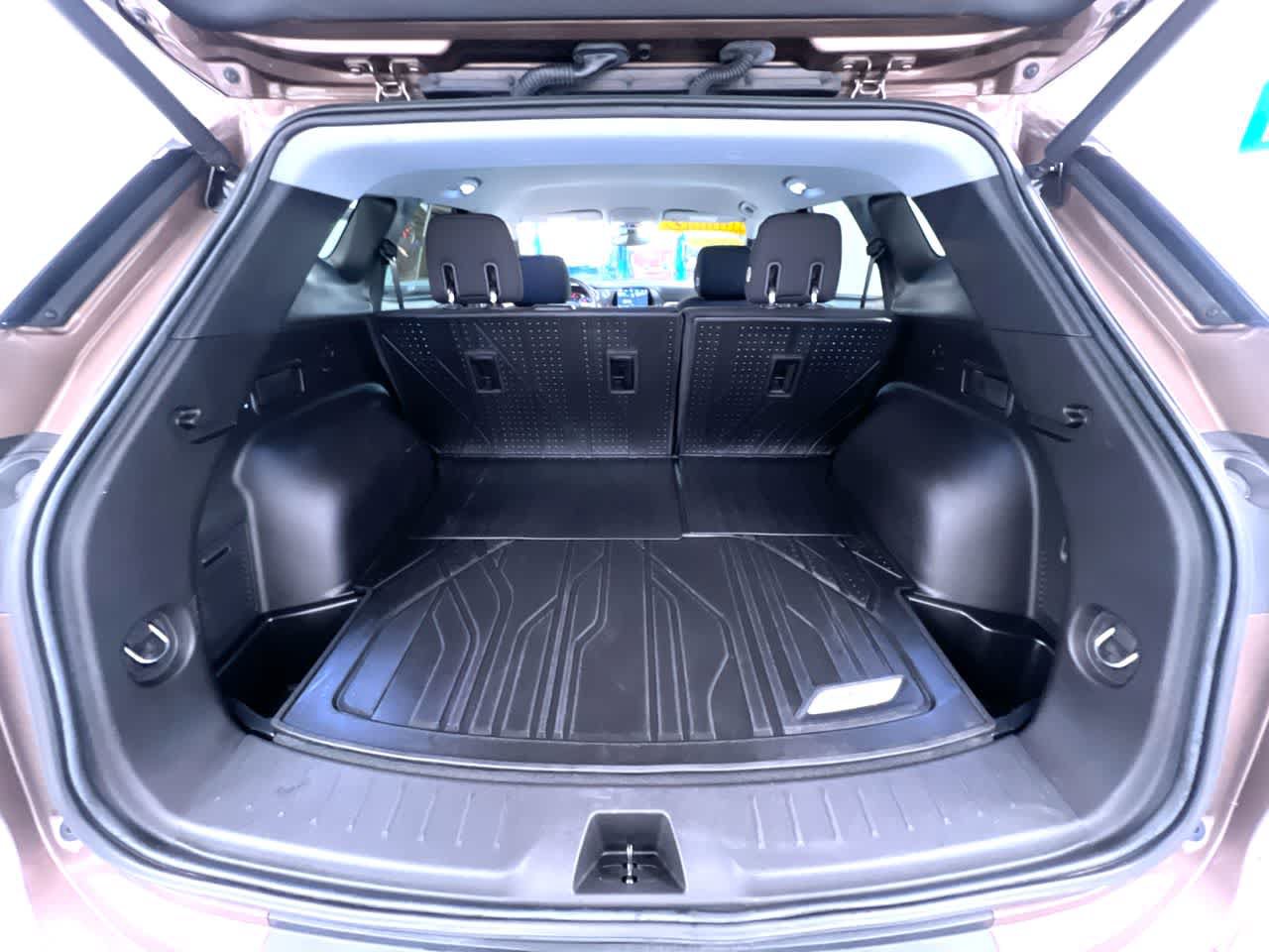 Used 2019 Chevrolet Blazer LT FWD image 42