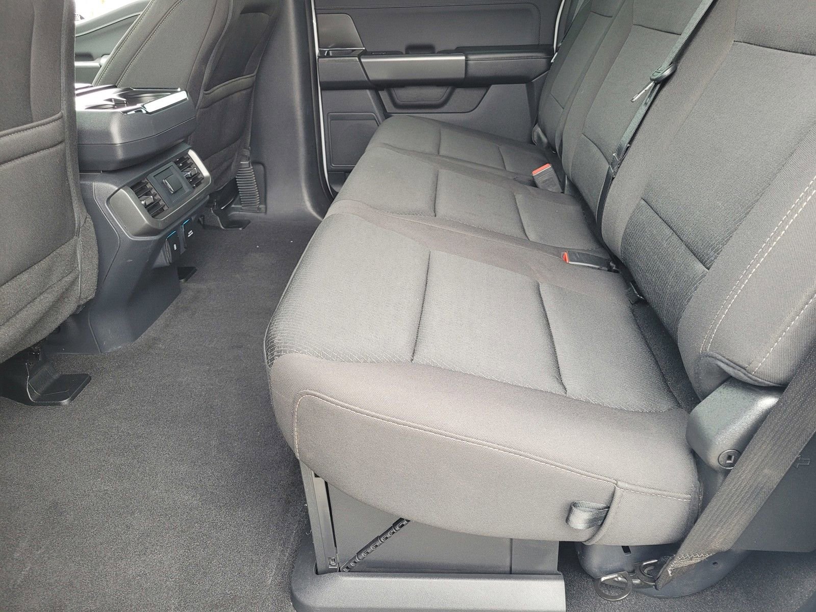 Used 2024 Ford F150 XLT w/ Equipment Group 302A MID image 10