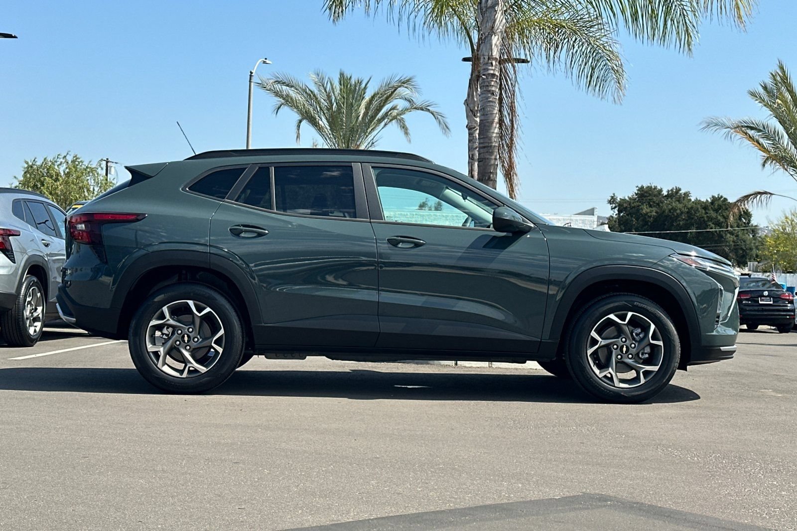 New 2026 Chevrolet Trax LT FWD image 3