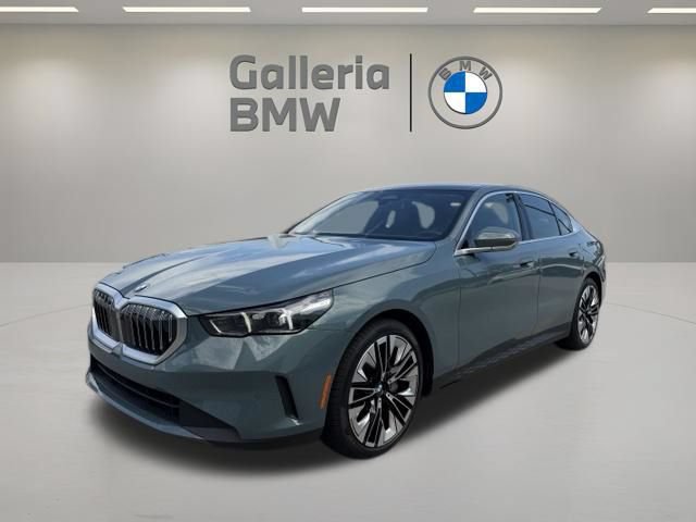 Used 2026 BMW 540i xDrive AWD/4WD image 1