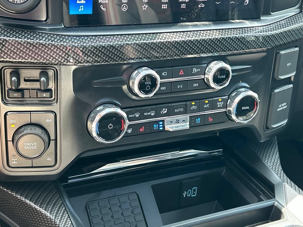 New 2026 Ford F250 Lariat w/ Black Appearance Package AWD/4WD image 36