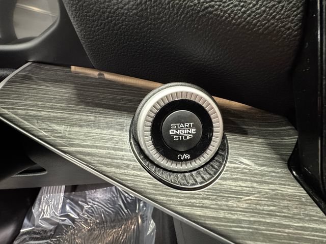Used 2022 Jeep Wagoneer Series III AWD/4WD image 20