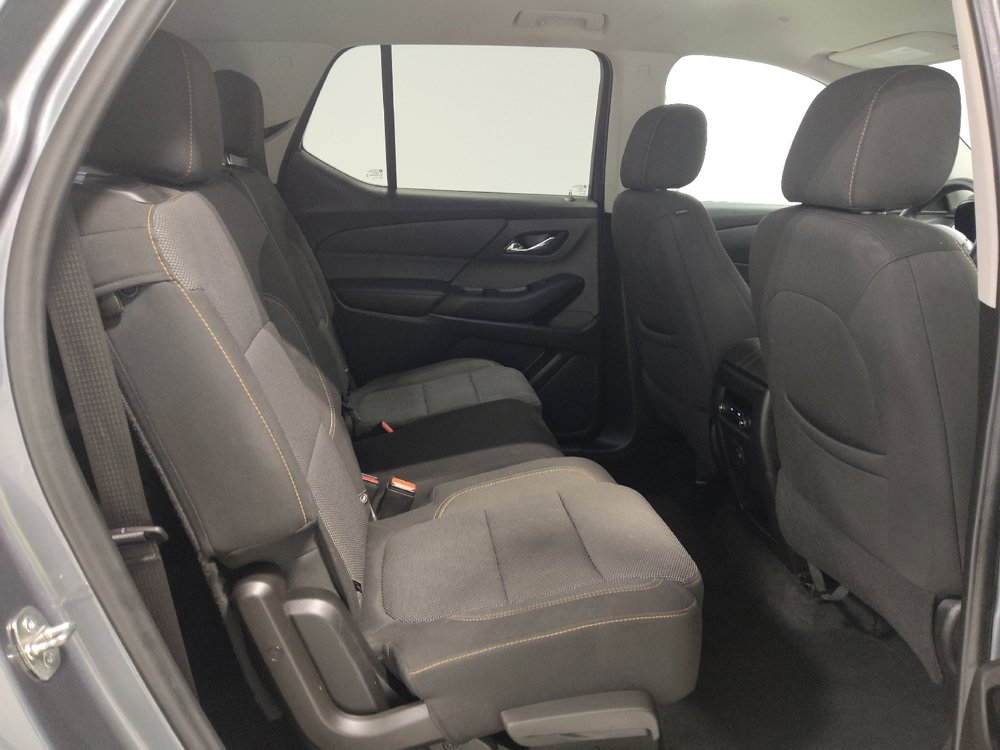 Used 2021 Chevrolet Traverse LS FWD image 19