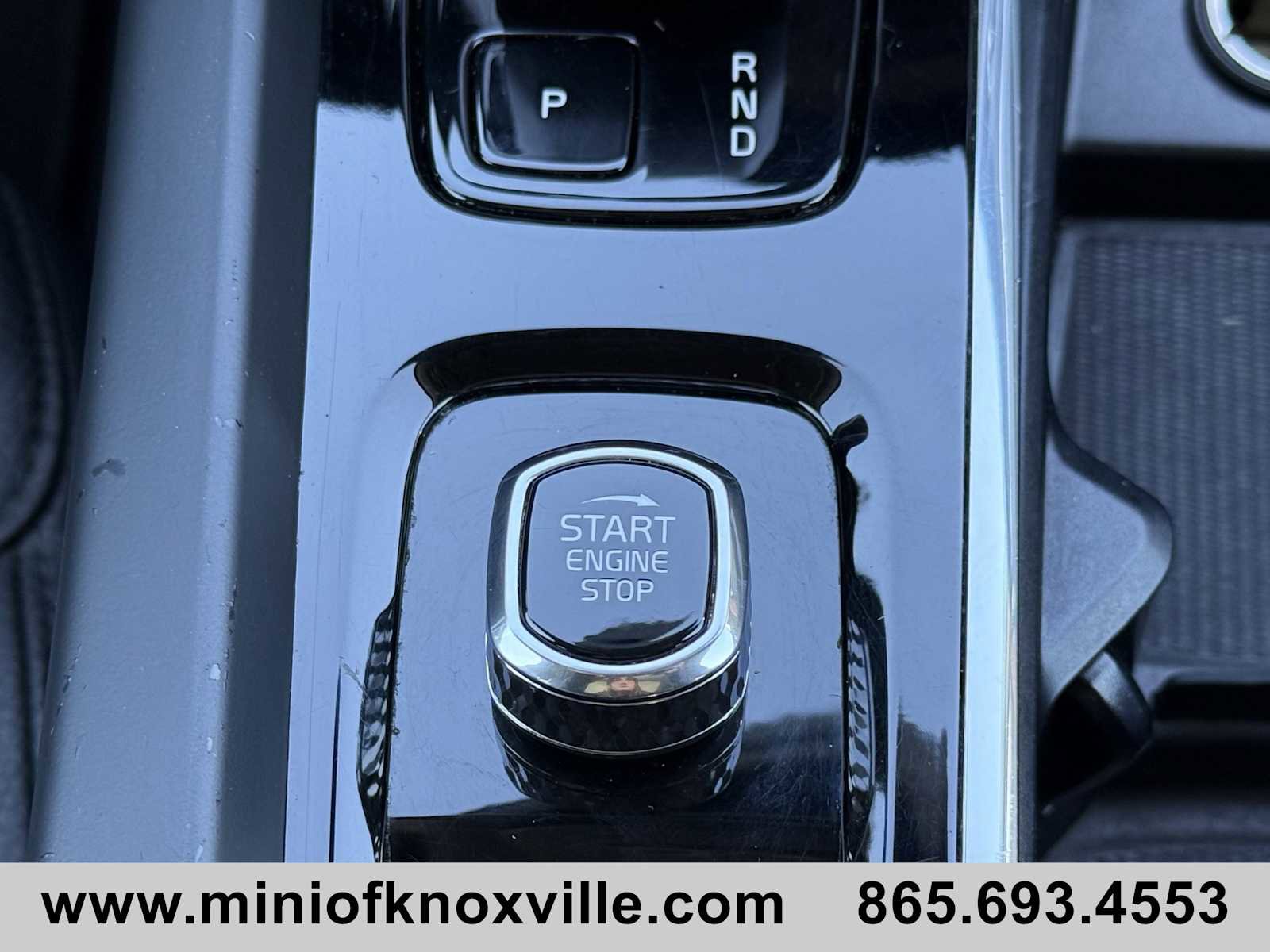 Used 2024 Volvo XC60 B5 Plus image 19