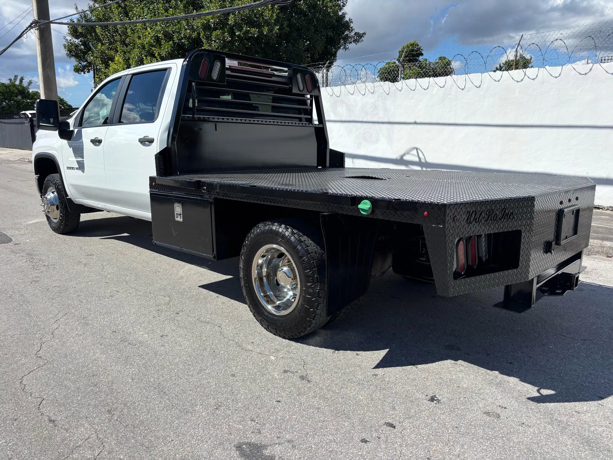 Used 2023 Chevrolet Silverado 3500 W/T w/ WT Convenience Package image 3