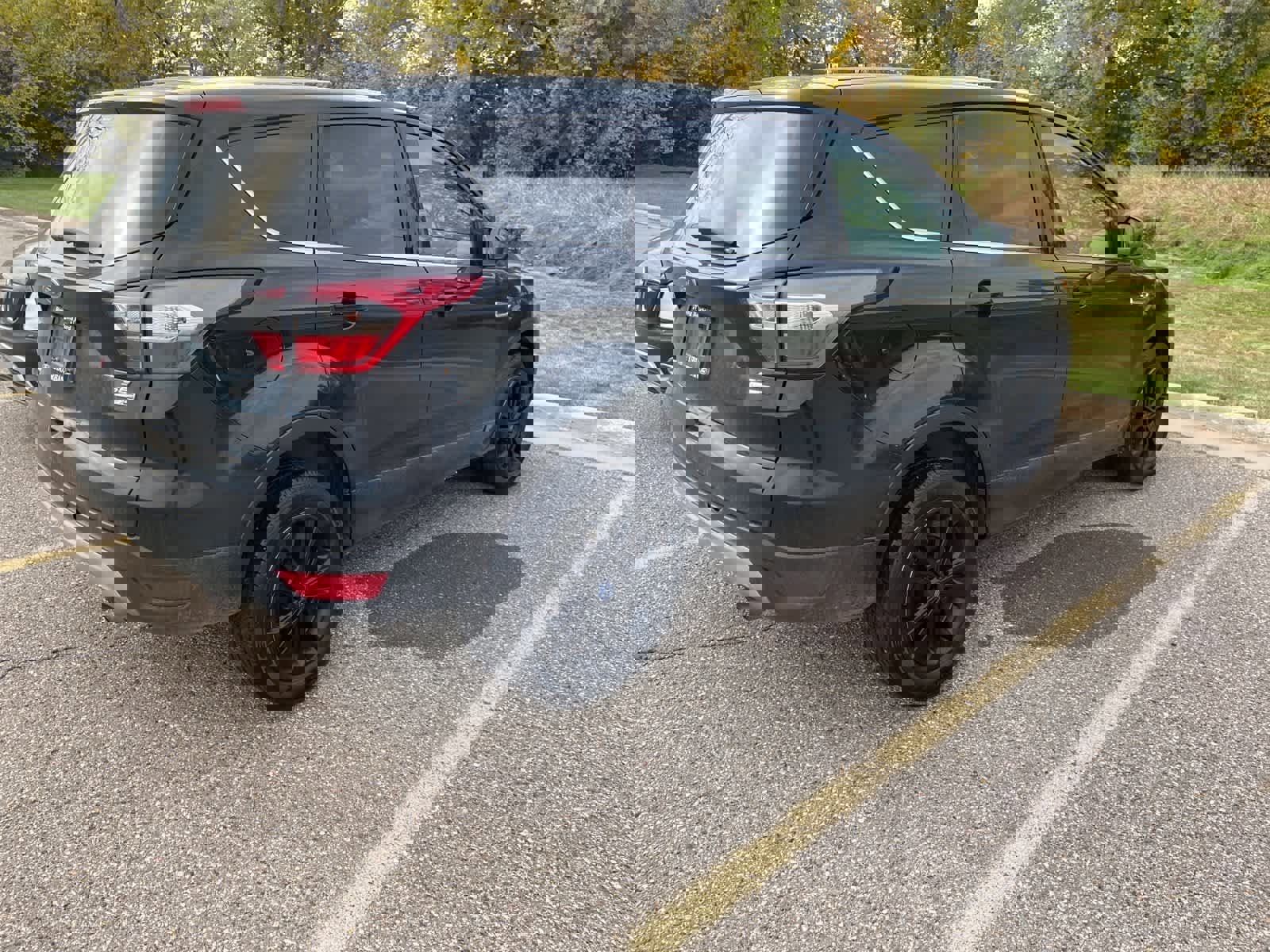 Used 2017 Ford Escape SE image 15