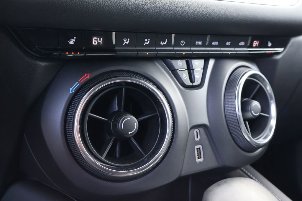 Used 2024 Chevrolet Blazer LT AWD/4WD image 9