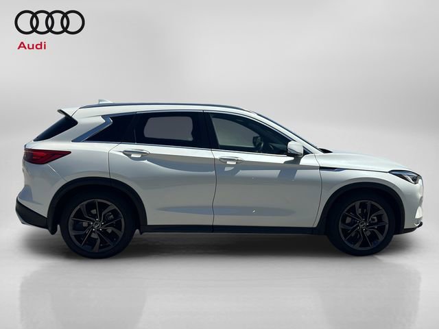 Used 2019 INFINITI QX50 Essential w/ Sensory Package AWD/4WD image 8