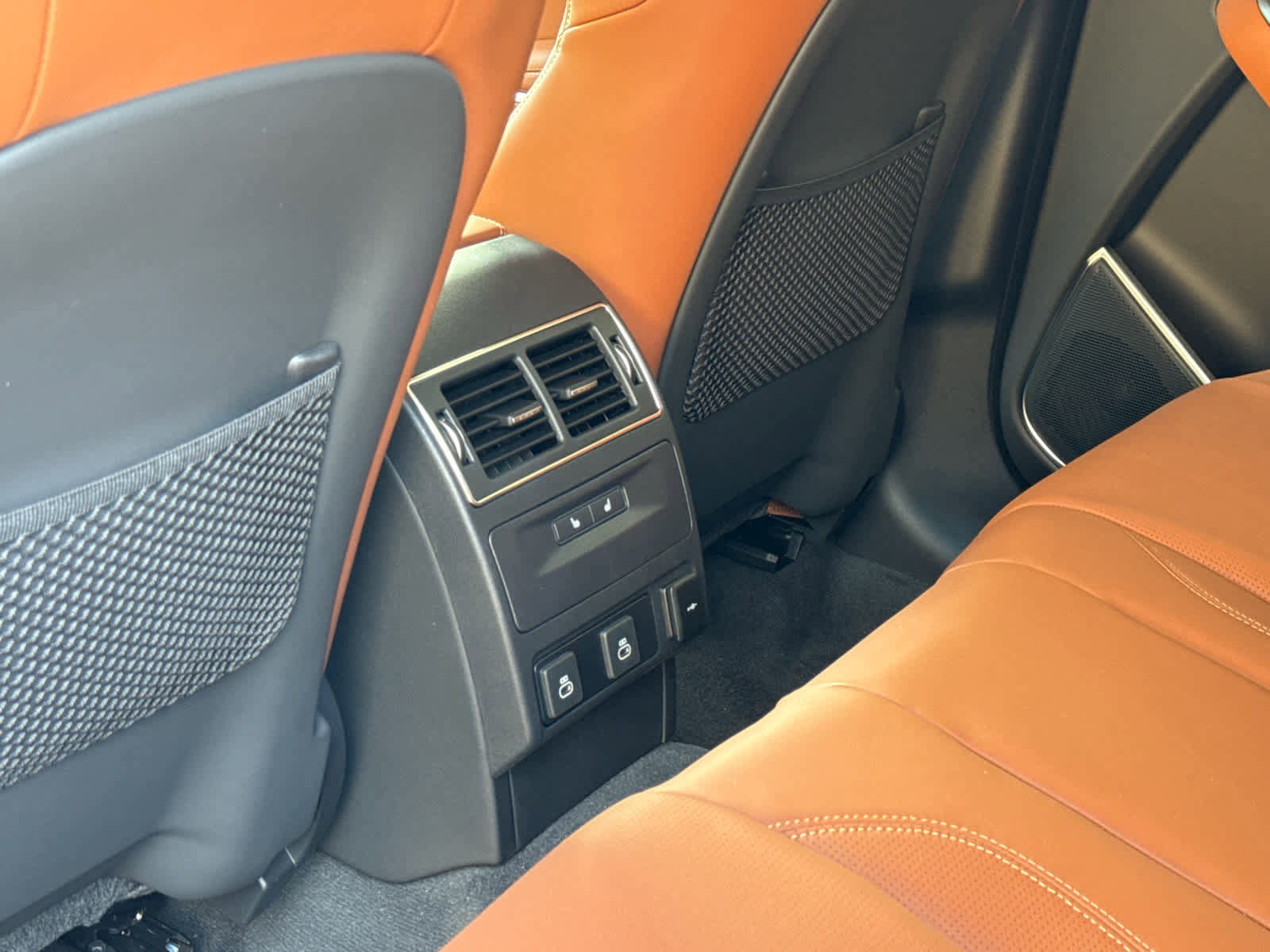 New 2026 Jaguar F-PACE R-Dynamic S image 15