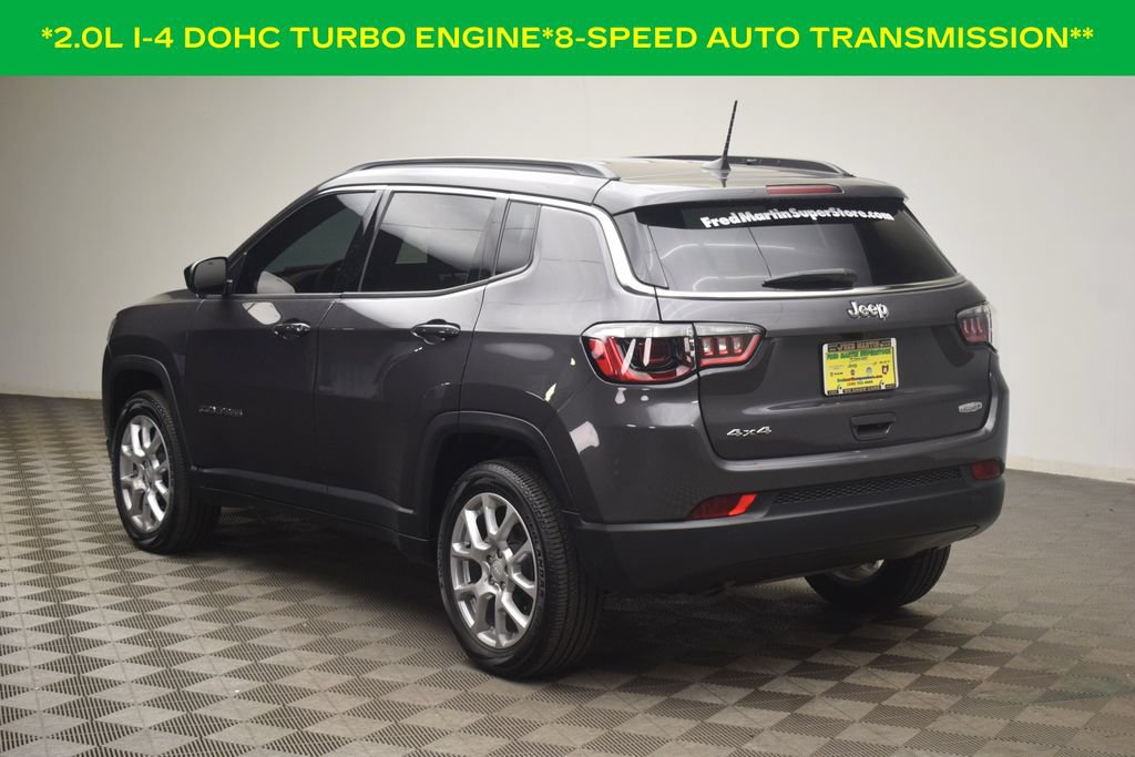 Used 2024 Jeep Compass Latitude AWD/4WD image 6