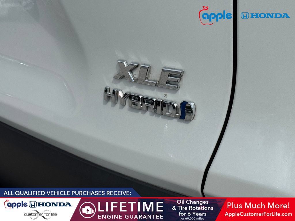 Used 2023 Toyota RAV4 XLE Premium AWD/4WD image 24