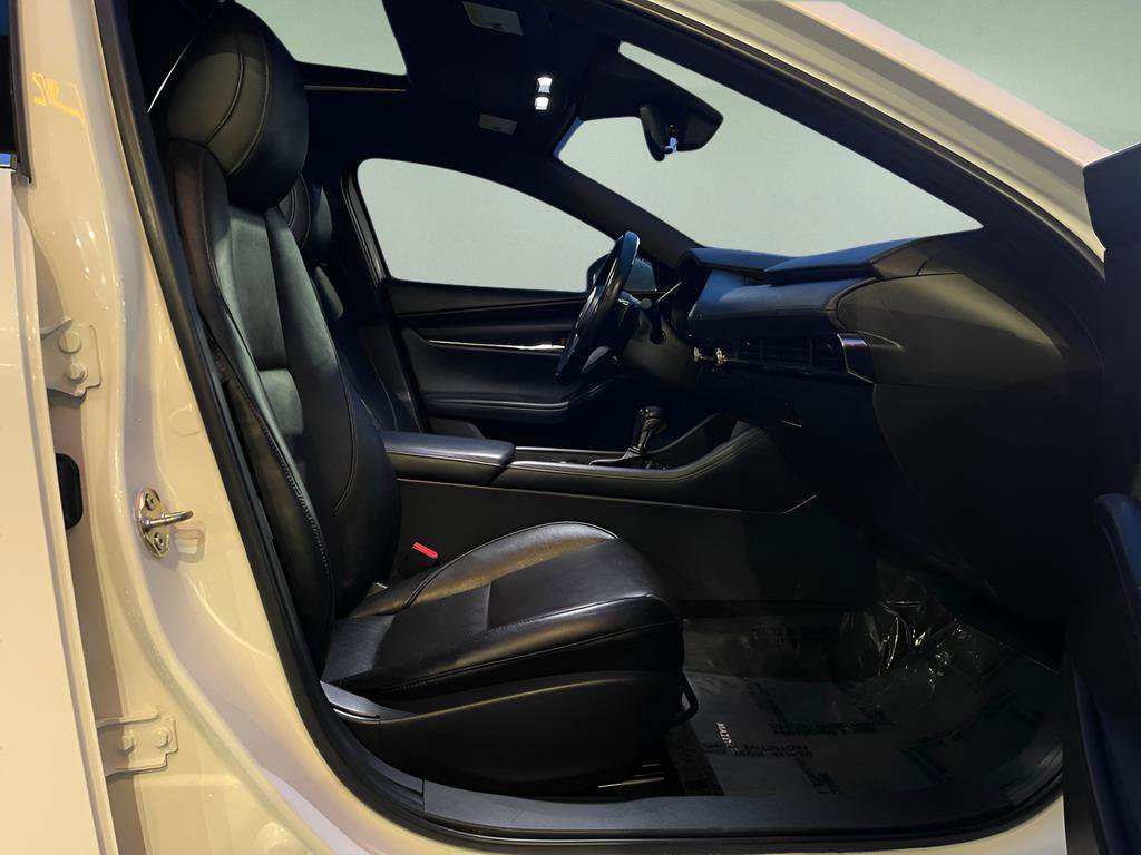 Used 2023 MAZDA MAZDA3 s image 22