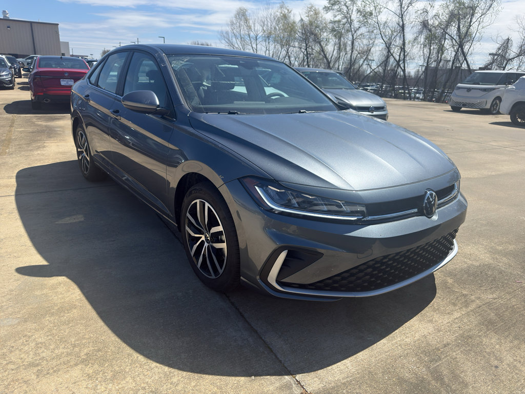 New 2026 Volkswagen Jetta SE FWD image 3