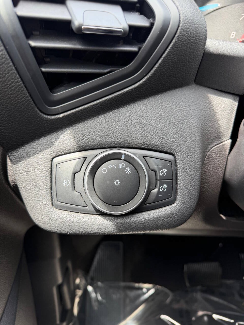 Used 2016 Ford Escape SE w/ Equipment Group 201A FWD image 23
