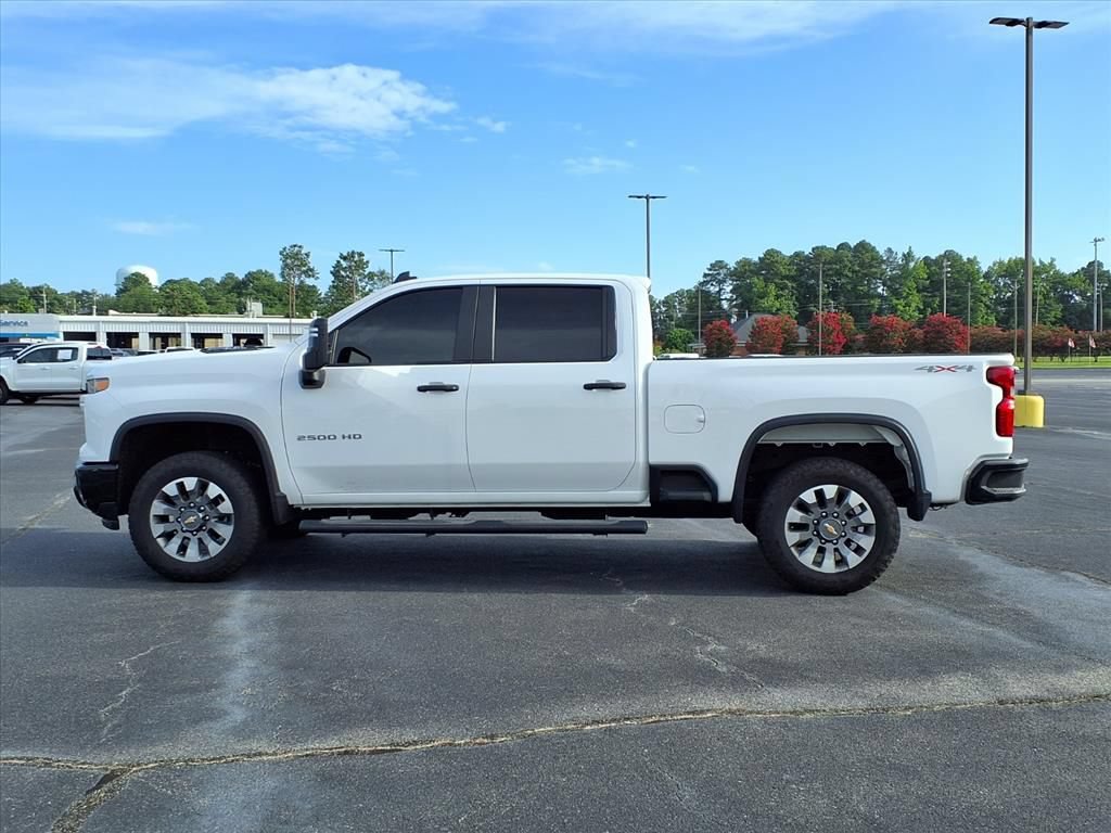 Used 2025 Chevrolet Silverado 2500 Custom w/ Custom Value Package AWD/4WD image 16
