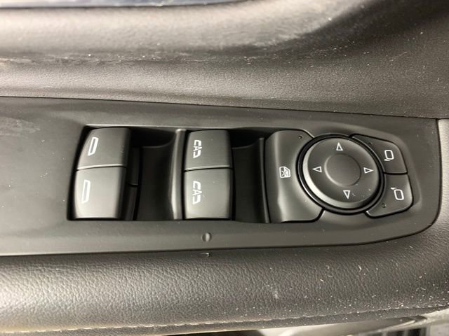 Used 2022 GMC Yukon SLE image 32