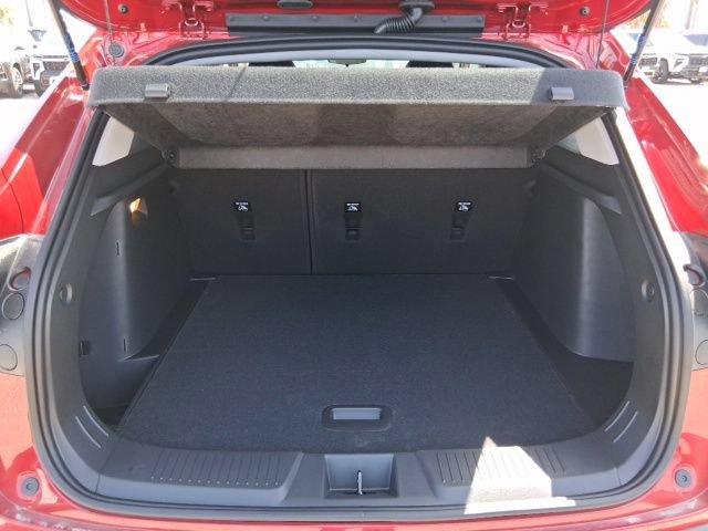 New 2026 Chevrolet Trax LT w/ Driver Confidence Package FWD image 7