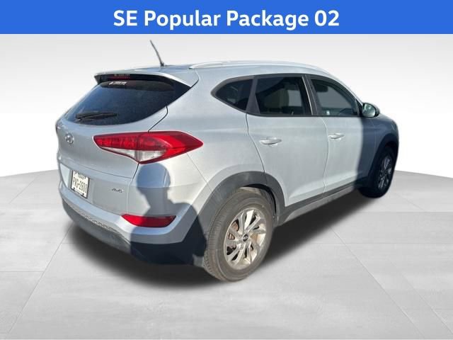 Used 2017 Hyundai Tucson SE AWD/4WD image 3