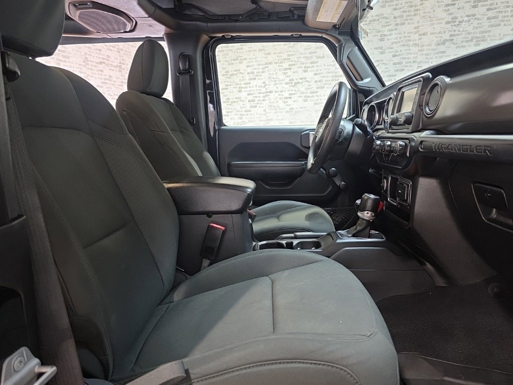 Used 2021 Jeep Wrangler Sport image 10
