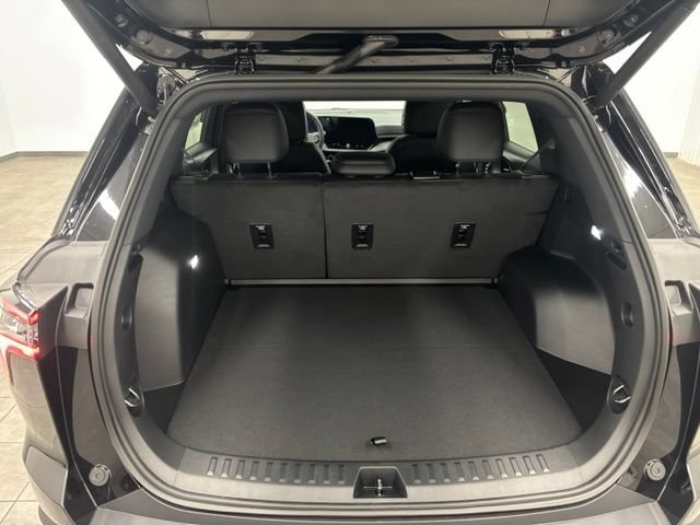New 2027 Chevrolet Equinox RS w/ Convenience Package III FWD image 7