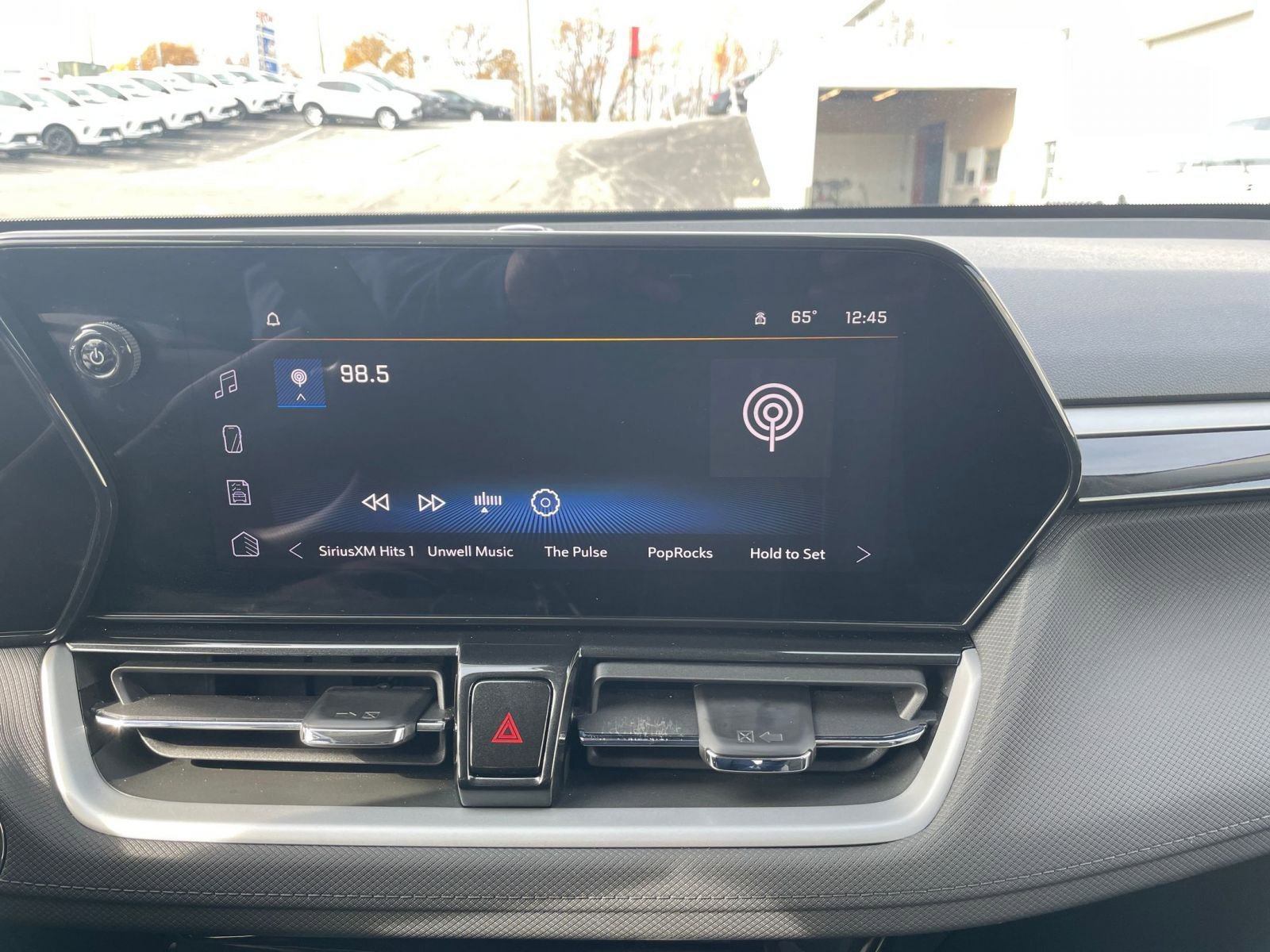 Used 2025 Chevrolet TrailBlazer LT image 21