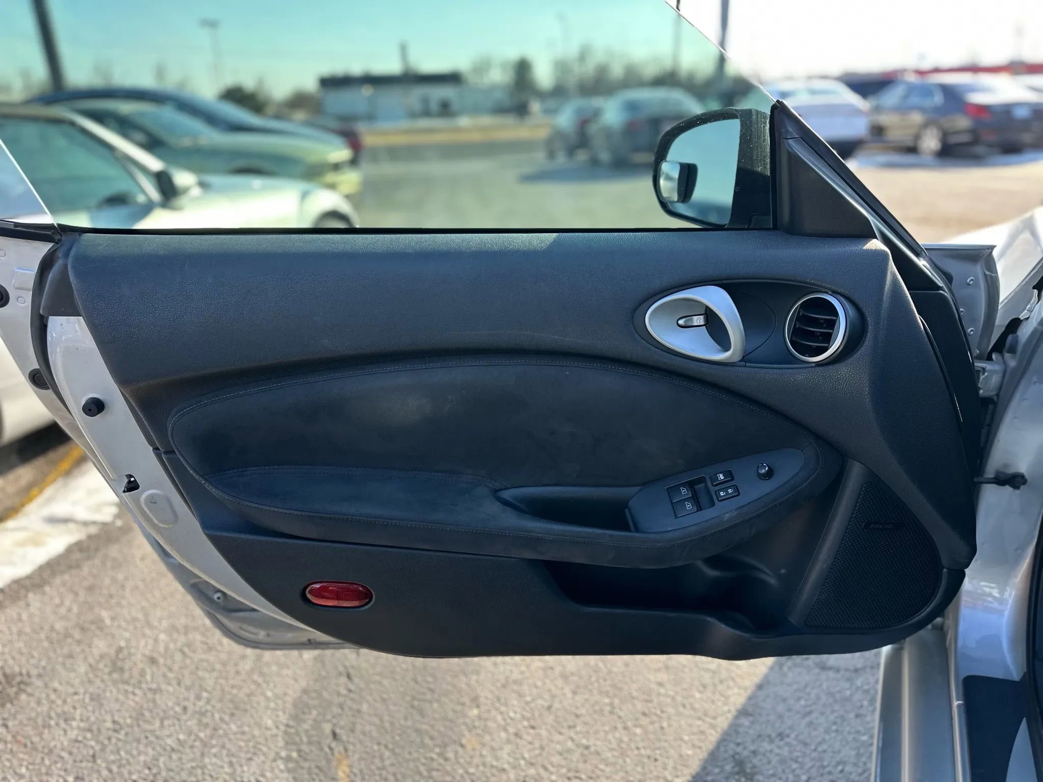 Used 2009 Nissan 370Z Touring image 20