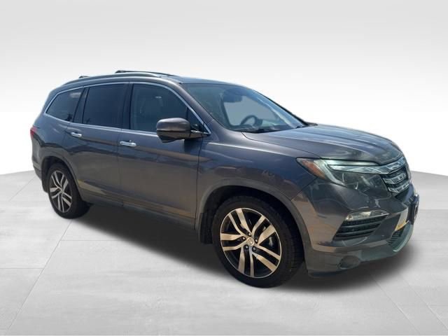 Used 2017 Honda Pilot Touring image 7