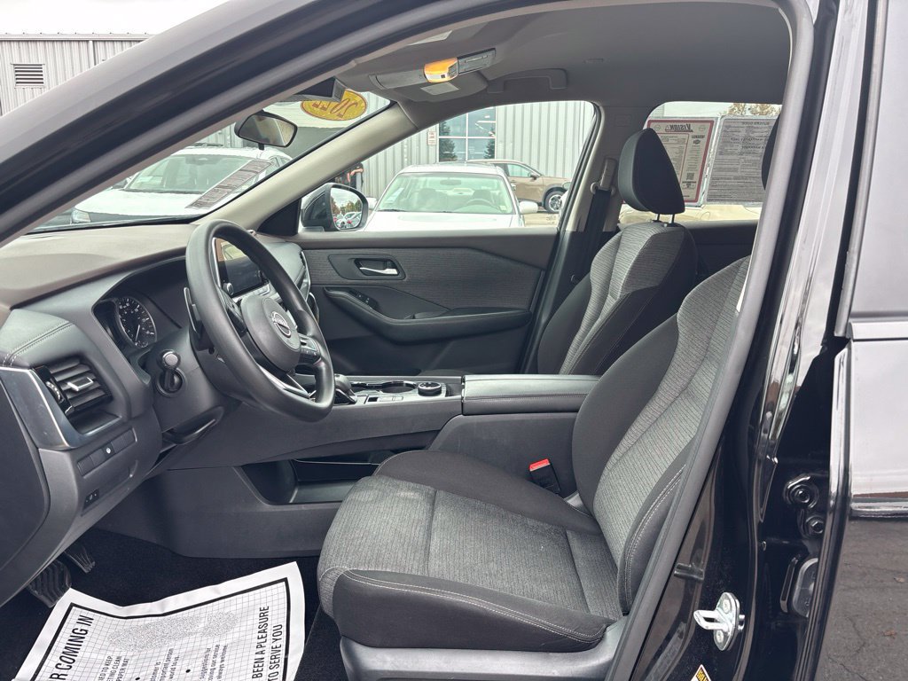 Certified 2022 Nissan Rogue SV AWD/4WD image 19
