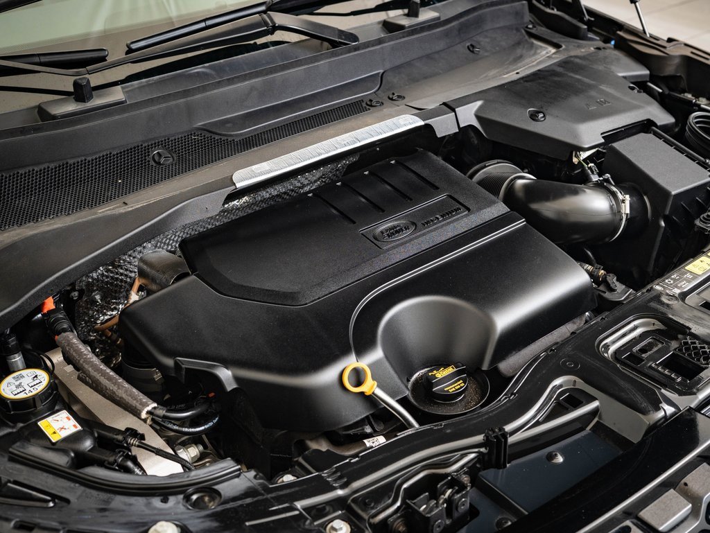 Used 2023 Land Rover Discovery Sport SE R-Dynamic image 33