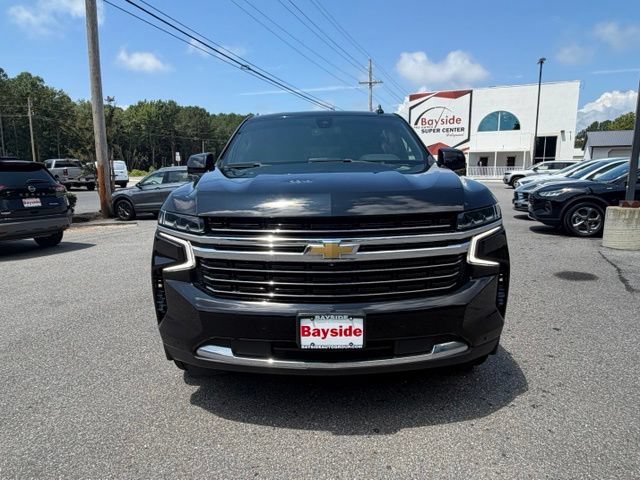Used 2021 Chevrolet Suburban LT w/ LT Signature Package AWD/4WD image 4